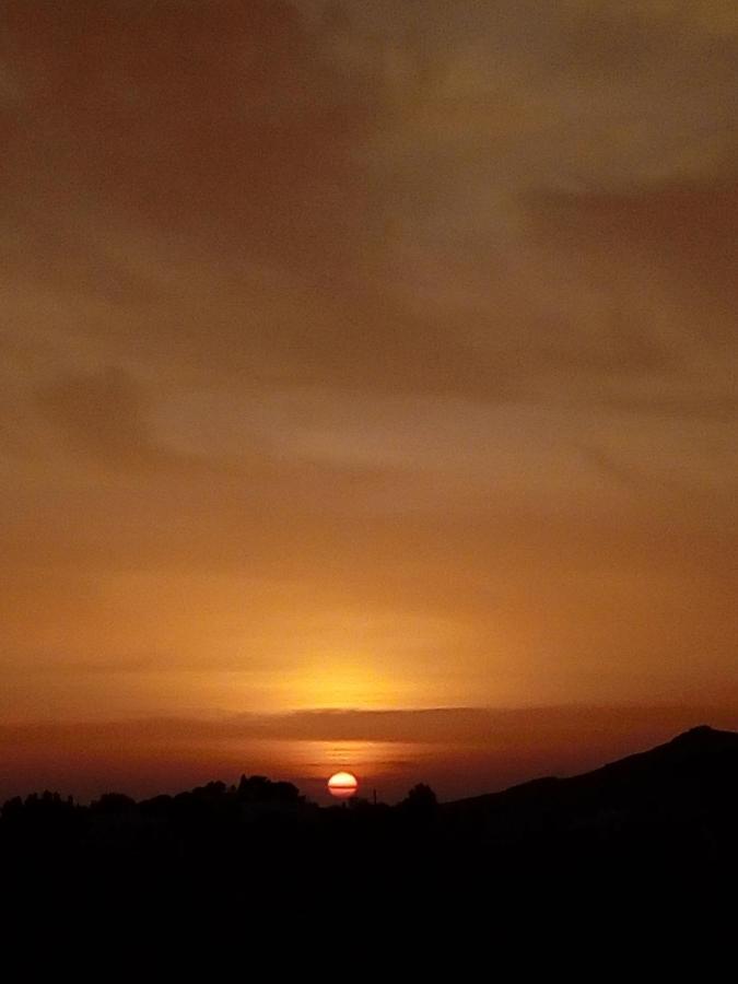 Summer Sunrise Andros Apartment Bagian luar foto