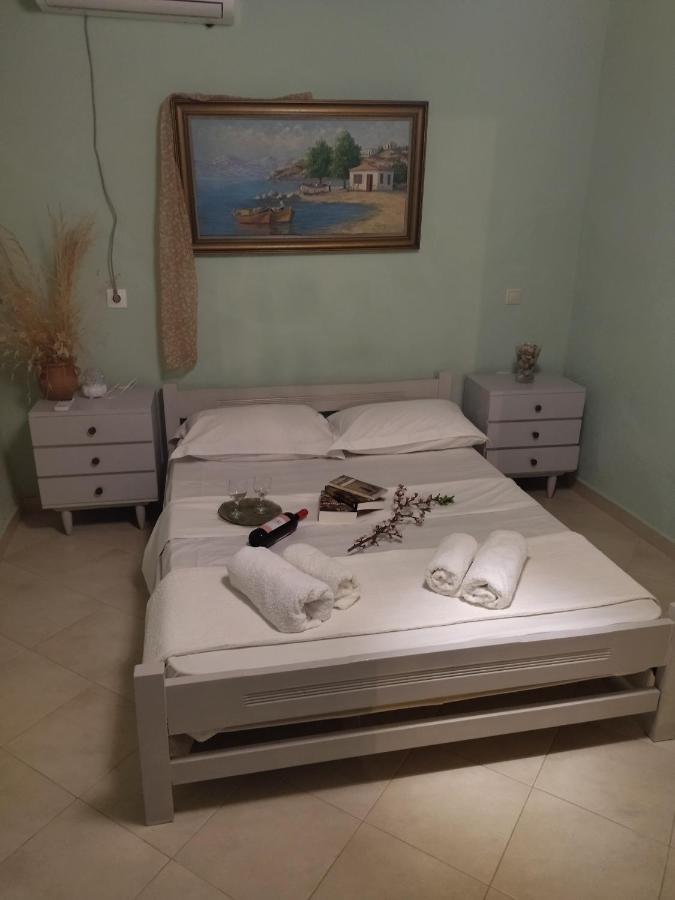 Summer Sunrise Andros Apartment Bagian luar foto
